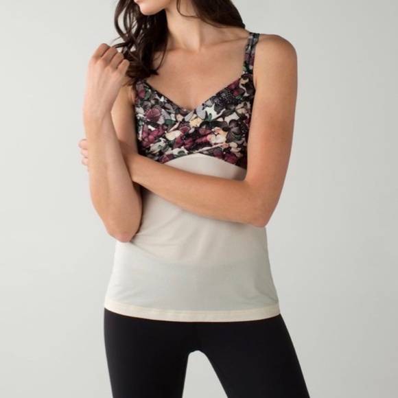 Lululemon Wrap It Up Tank Top So Fly Butterfly Angel Wing Multi Luxtreme… - Picture 1 of 12